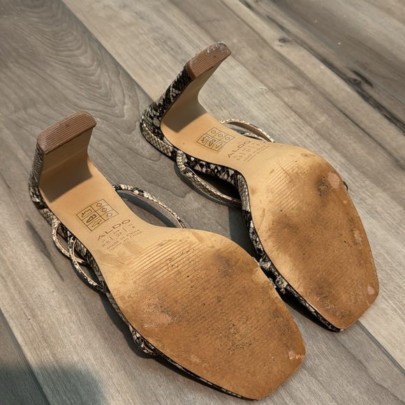 Aldo Snakeskin Slip On Heels - Picture 5 of 6